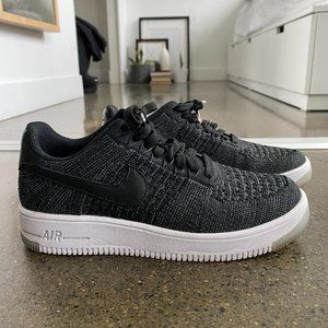 Nike Women's Air Force 1 Low Flyknits (7.5W)